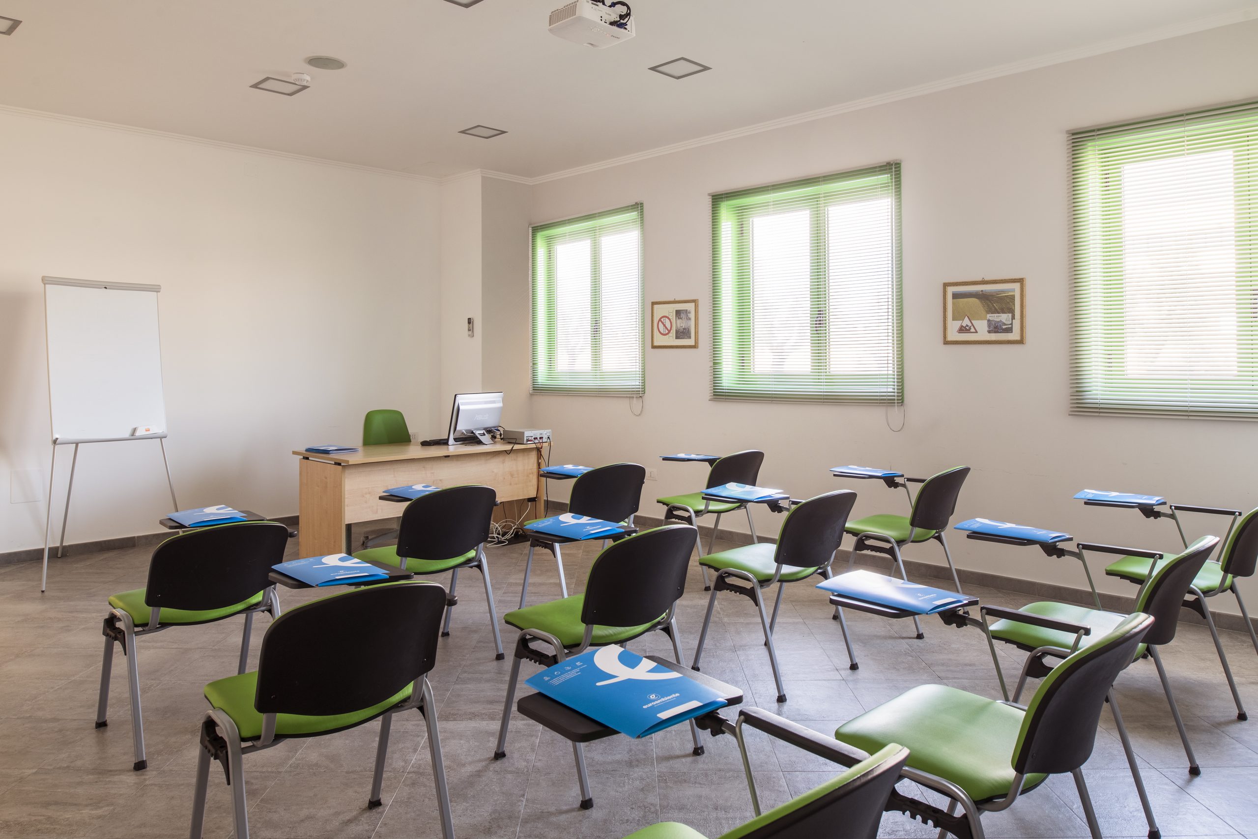 Aula per corsi di formazione Manfredonia -Euroambiente